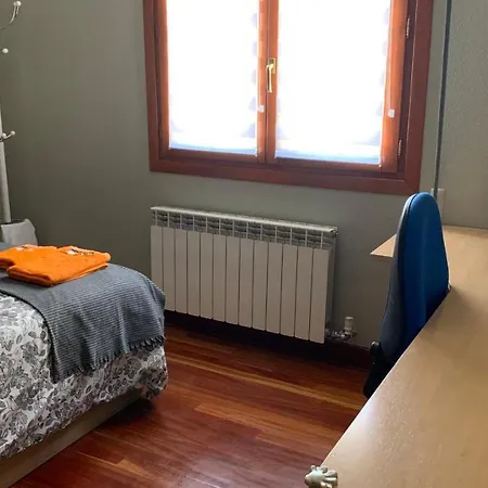 Amezola 2- Habitación Con Baño Exterior De Uso Privado En Casa Compartida Quarto em Acomodações Particulares Bilbau
