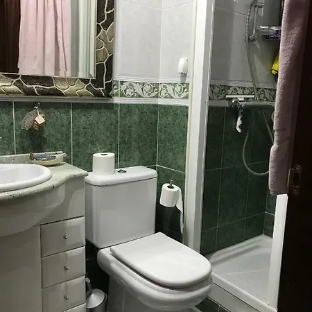 Amezola 2- Con Bano Exterior De Uso Privado En Casa Compartida منزل للإقامة